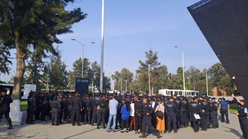 Mantiene la Guardia Civil toma de las instalaciones de la SSP 