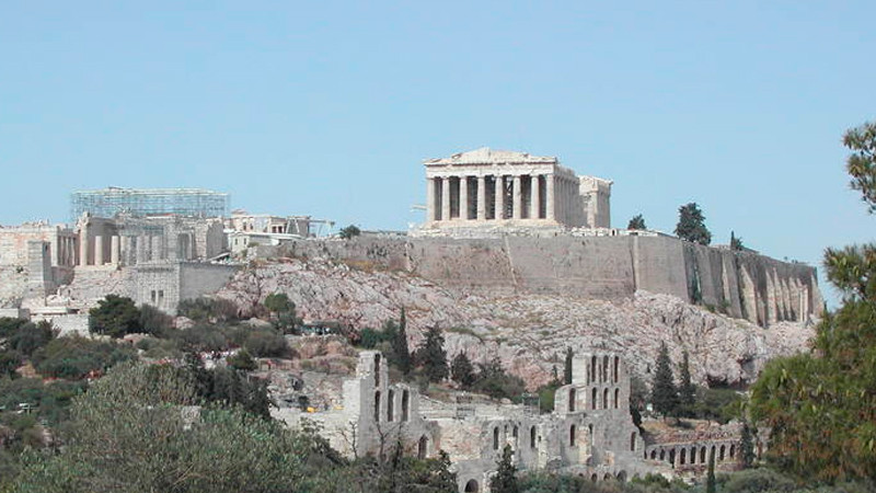 Ola de calor obliga a cerrar la Acrópolis de Atenas, en Grecia 