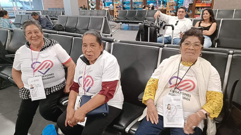 Arriba segundo grupo de Corazones Mensajeros a Los Ángeles, California