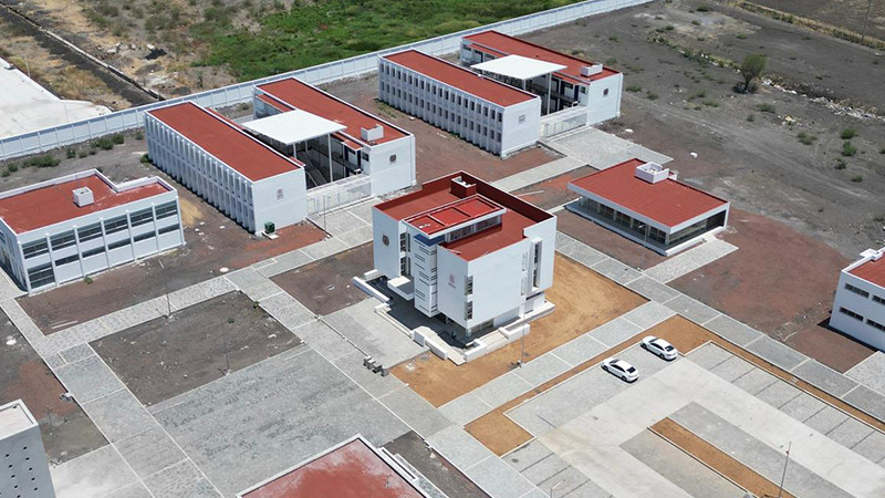 Tras 12 años de abandono, Gobierno estatal rescata campus Zamora de la UMSNH 