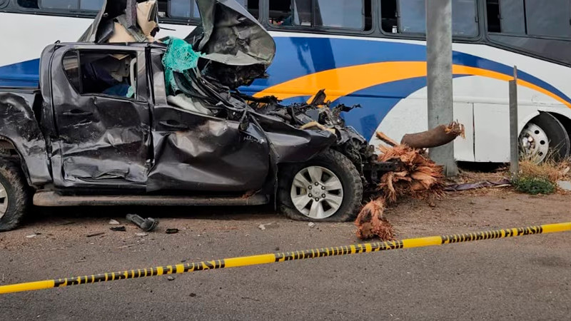 Choque deja saldo de un muerto y 17 heridos en la México-Nogales 