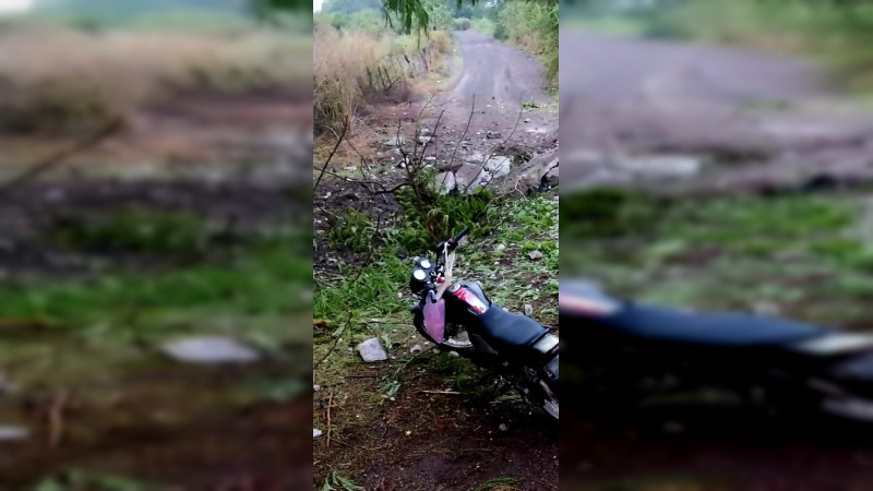 Con explosivos vuela cártel un puente en Buenavista, Michoacán 