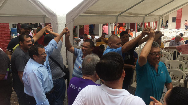  Seimujer capacita a transportistas de Lázaro Cárdenas para prevenir violencia de género