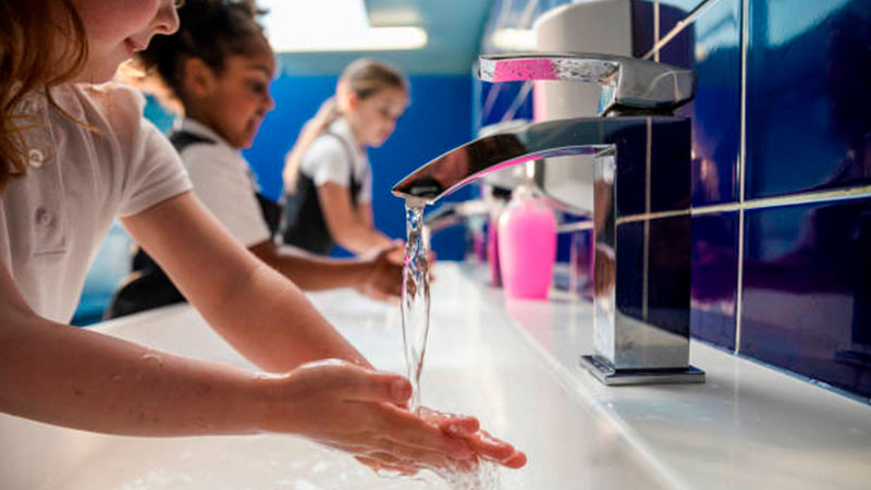 Escuelas necesitan enfrentar crisis del agua: experto  