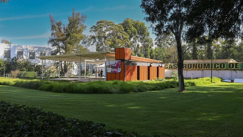 Construyó Gobierno de Michoacán cafetería y edificio múltiple en CU