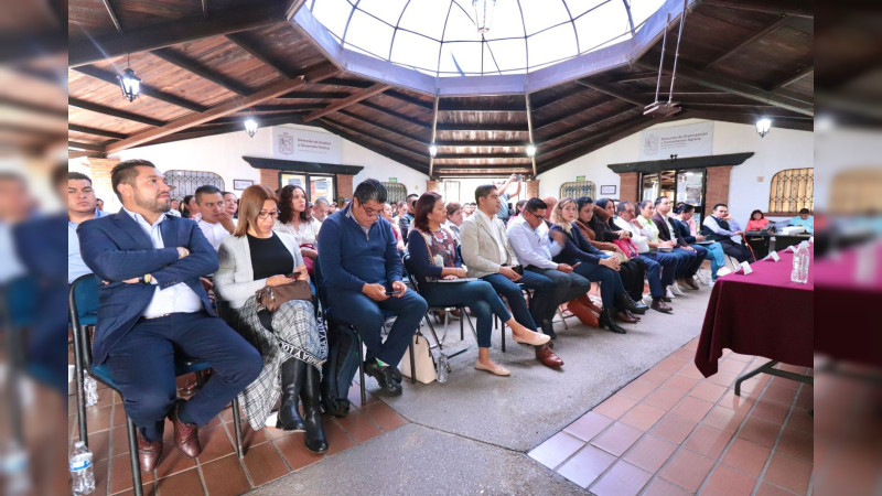 PRD se caracteriza por tener gobiernos responsables y con amplio sentido social : Octavio Ocampo 