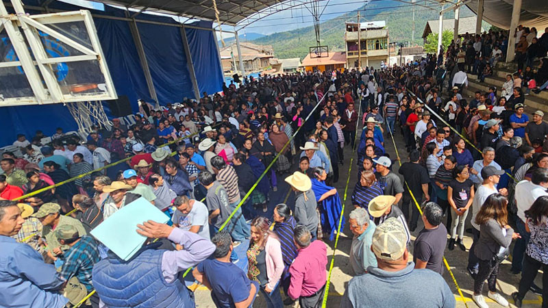 Acompaña IEM elección del consejo de administración comunal de Santa Cruz Tanaco 2024-2027 