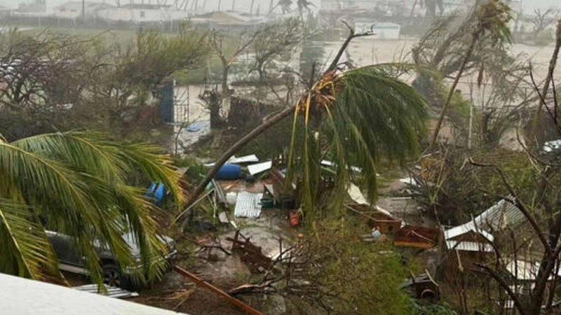 Huracán ‘Beryl’ deja severos estragos en su paso por San Vicente y Granadinas; hay al menos un muerto 
