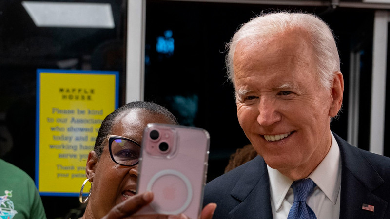 Biden se dice listo para apoyar a territorios afectados por el huracán 'Beryl' 