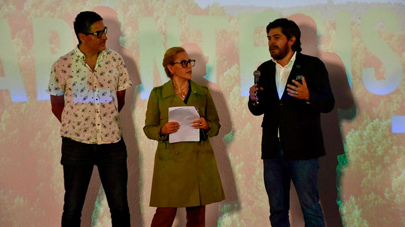 Activistas, periodistas, y universidades de Michoacán se unen para crear Paréntesis  