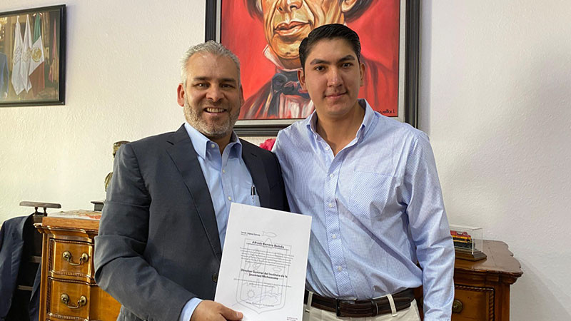 Nombra Bedolla a Lenin López como director general del Ijumich 