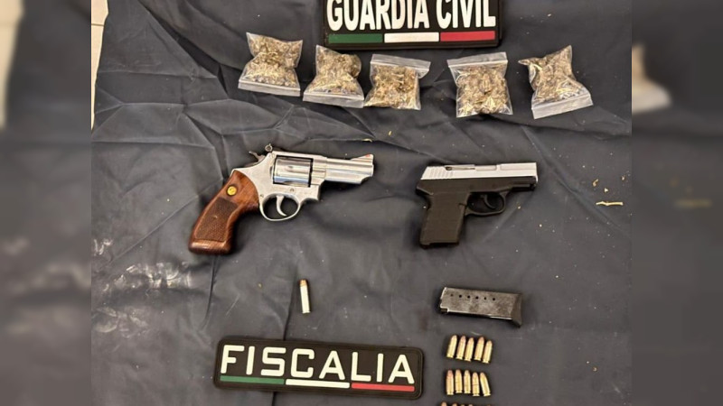  En Zamora y Jacona, detienen a nueve y aseguran armas y droga