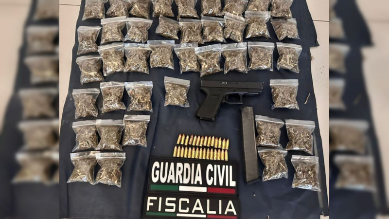  En Zamora y Jacona, detienen a nueve y aseguran armas y droga