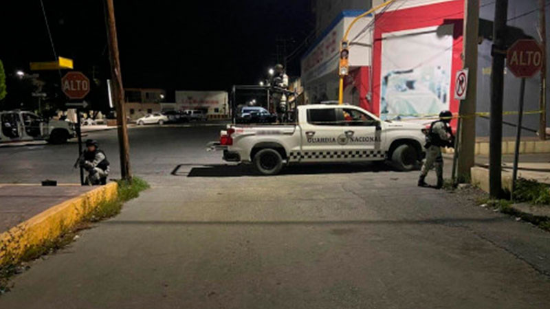 Tras enfrentamiento entre GN y civiles armados, aseguran camioneta con armas en NL 