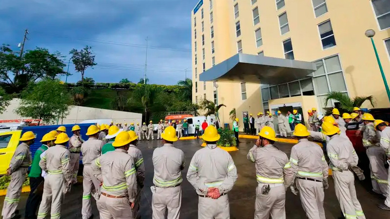 CFE dispone de 2 mil electricistas para atender posible crisis por 'Beryl' 