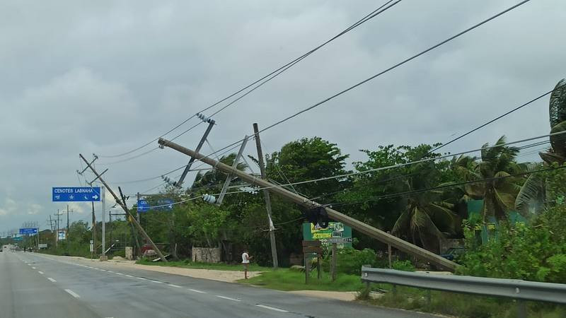 Más de 203 mil usuarios han registrado afectaciones por ‘Beryl’: CFE 