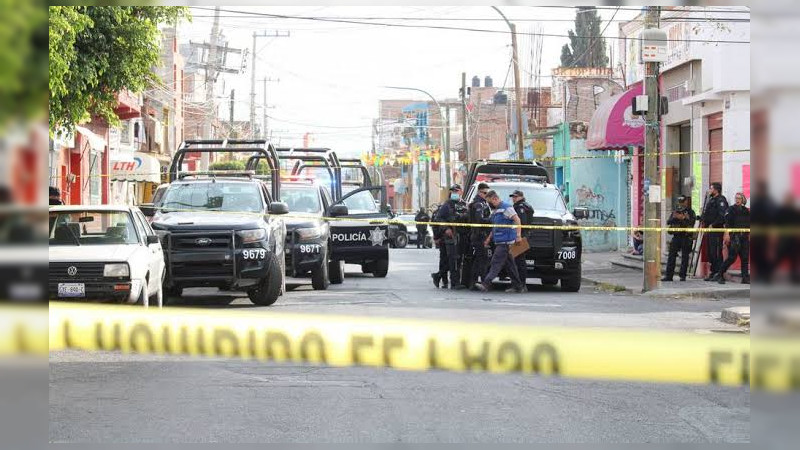Localizan un cuerpo dentro de alcantarilla en Morelia, Michoacán  