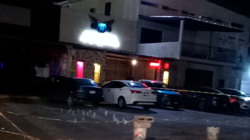 En ataque armado, privan de la vida a una mujer, en bar de Irapuato, Guanajuato; hay 3 heridos 