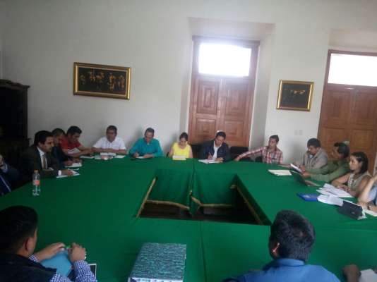 Logra Segob mediar acuerdo entre autoridades de Tingambato y comuneros de Pichátaro 