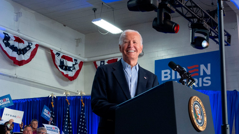 Biden pide a demócratas que lo ayuden a vencer a Trump 