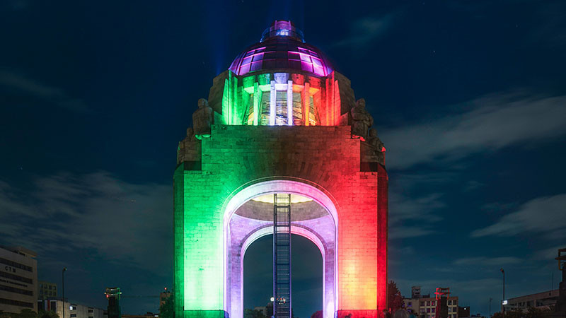 Al caer de elevador, fallece hombre en Monumento a la Revolución 