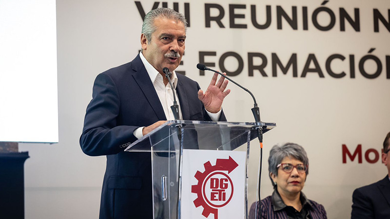 Impulsará Raúl Morón en el Senado consolidación de nuevo modelo educativo 