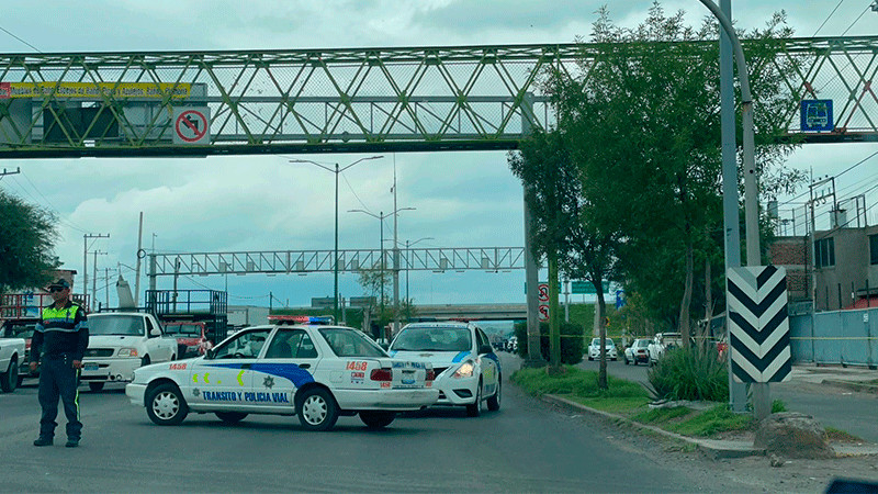 Celaya: Tras ataque armado a elementos de Tránsito, mueren dos agentes mientras recibían atención médica 