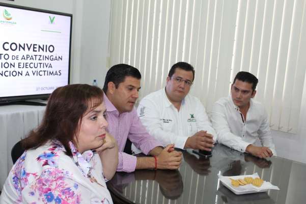 La Comisión Ejecutiva Estatal de Atención a Víctimas y el Ayuntamiento de Apatzingán firmaron convenio para la  atención a las víctimas de delito 