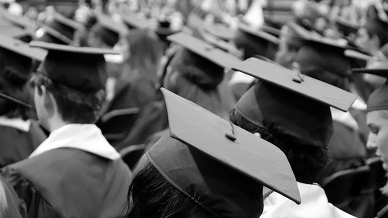 Querétaro: Alumno de CBTIS 118 se gasta dinero de graduación en casino 
