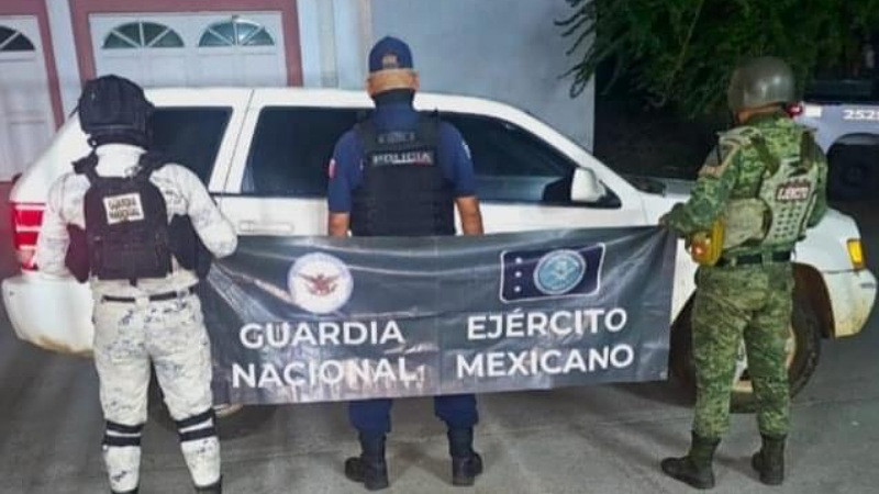 Aseguran camioneta blindada en Apatzingán, Michoacán 