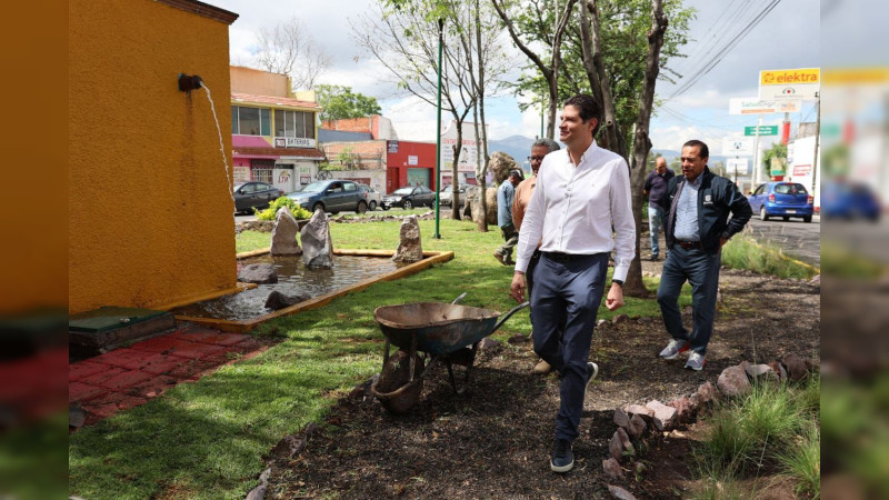 En todo Morelia se embellecen áreas verdes