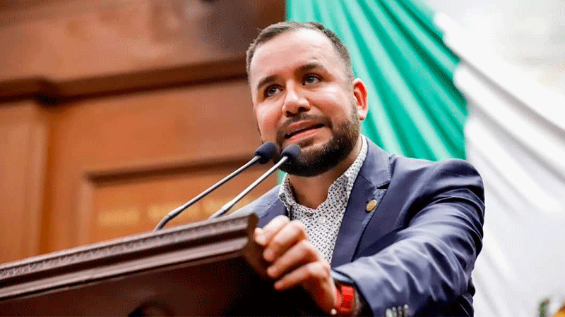 Logra Reyes Galindo incorporar en Michoacán a niños y niñas con quemaduras a Ley de Asistencia Social 