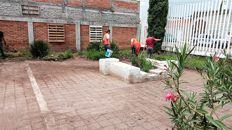 Continúa limpieza y embellecimiento de espacios públicos en Morelia