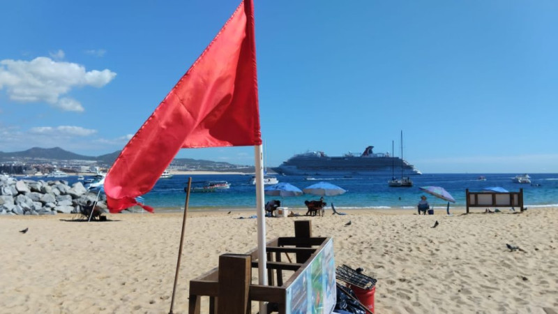 Alertan por "mar de fondo" en Mazatlán 