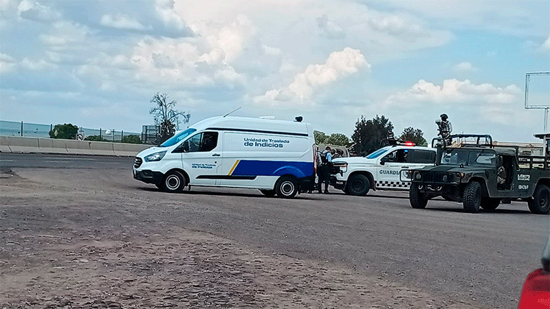 Taquero es asesinado sobre la carretera Celaya-Querétaro; los agresores escaparon 