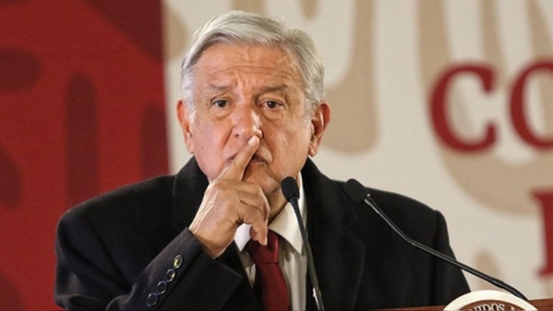 AMLO califica de “refrito” nuevo reportaje de Tim Golden que lo vincula a grupos delincuenciales 
