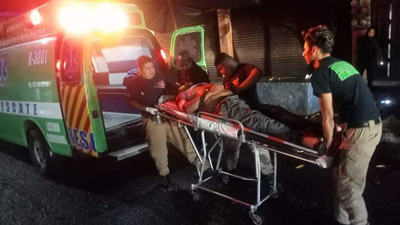 En LC, Michoacán hombre pierde la vida  en un hospital tras ser atacado a tiros 
