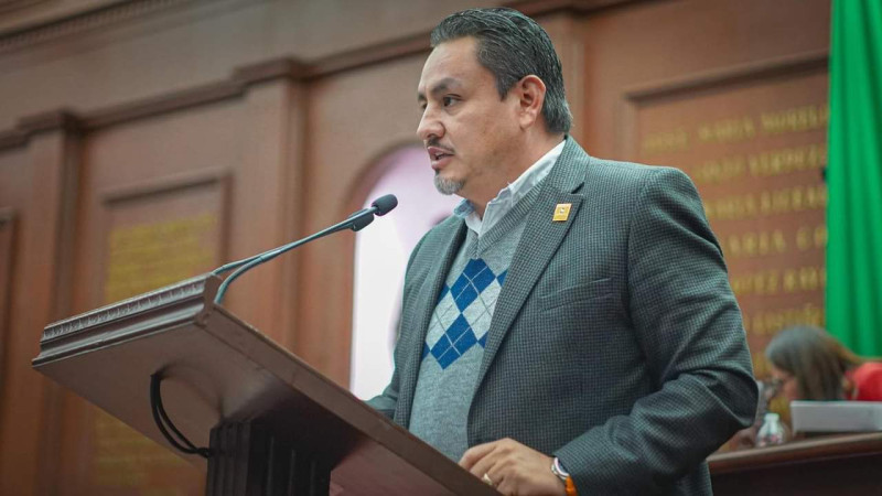 Condena Víctor Manríquez violencia 