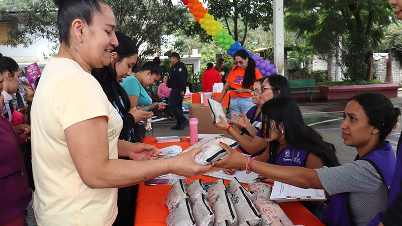 Lleva Seimujer servicios de salud sexual y reproductiva a Uruapan 