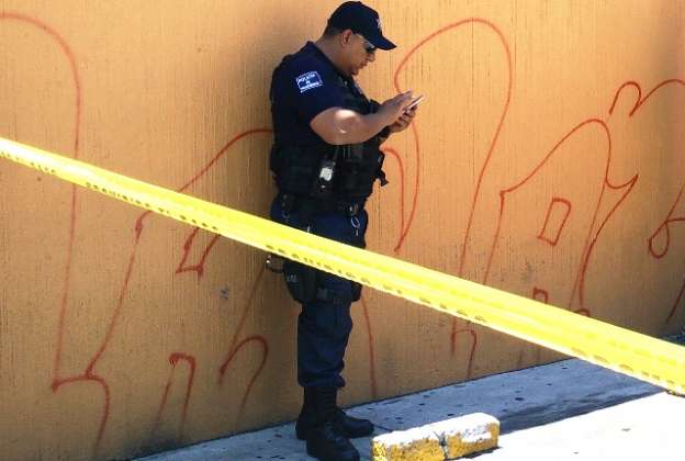 De nuevo, roban banco en la capital michoacana; policías intentan abusar de su poder - Foto 2 