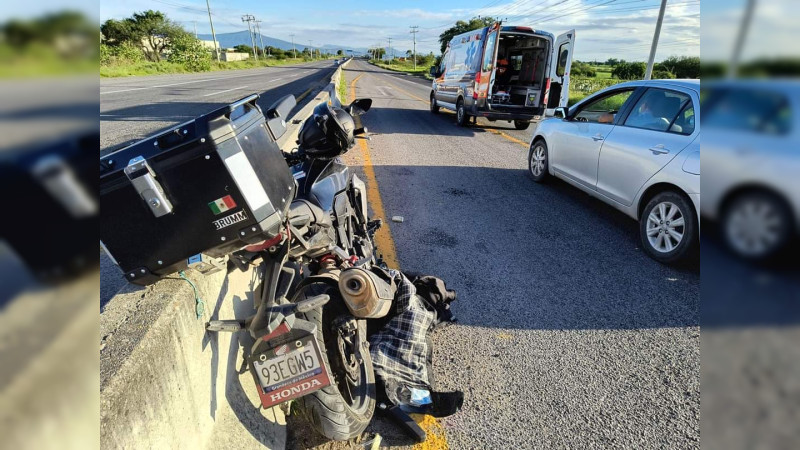 Motociclista queda herido tras ser arrollado por un vehículo en Tarimoro