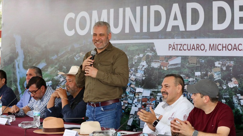 Bedolla solicitará denominación de origen del pez blanco de Pátzcuaro 