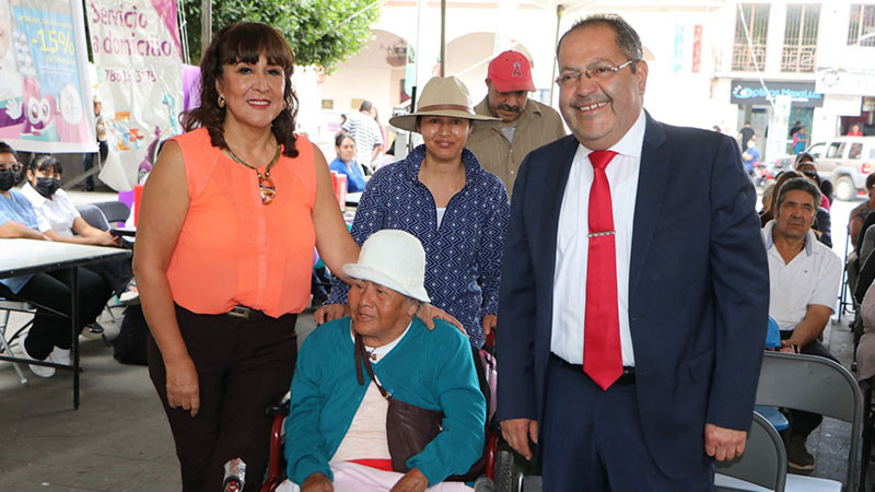 En su tercer informe, el alcalde de Hidalgo destaca logros en política social 