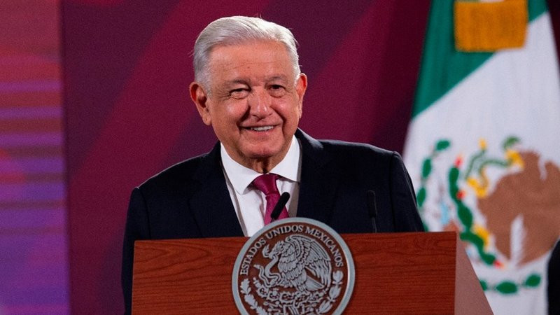 AMLO celebra y reconoce a Prisca Awiti tras conseguir medalla de plata en París 2024 