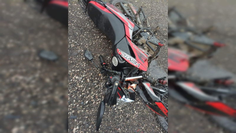 Muere adolescente en accidente de moto en Zitácuaro, Michoacán: Su acompañante, herido 