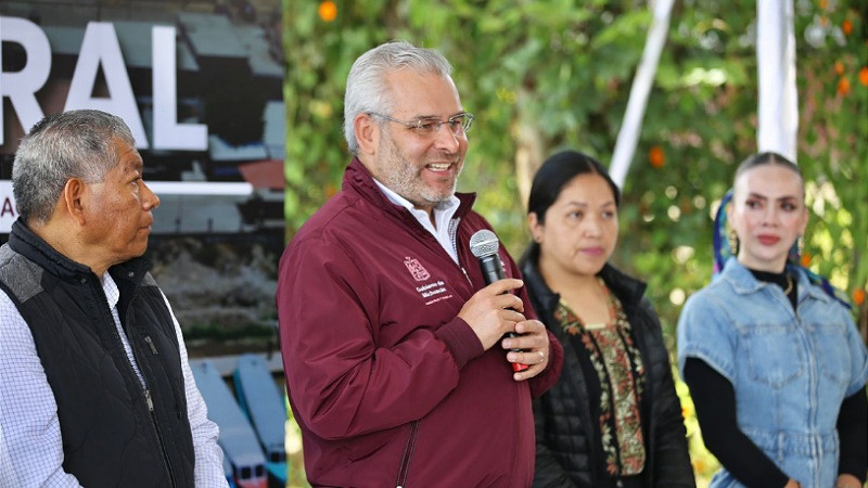 Pedirá Bedolla a Sheinbaum sea prioridad nacional rehabilitación del lago de Pátzcuaro 