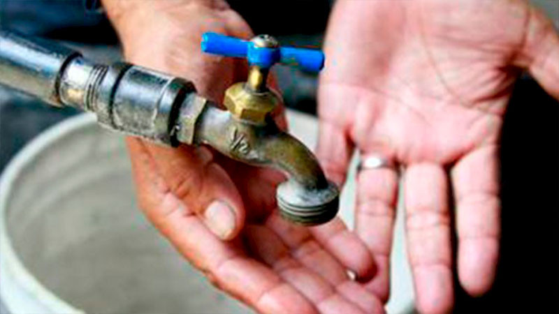 Suspenden servicio de agua por mega fuga en el Acueducto II, en Querétaro 