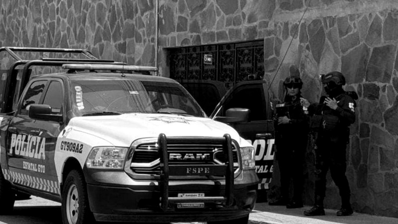 Dan último adiós al periodista Alejandro Martínez bajo fuerte resguardo policial 