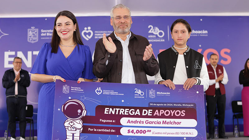Entrega Bedolla apoyos a familias cuidadoras de niñas y niños con cáncer; suman 587 beneficiadas 