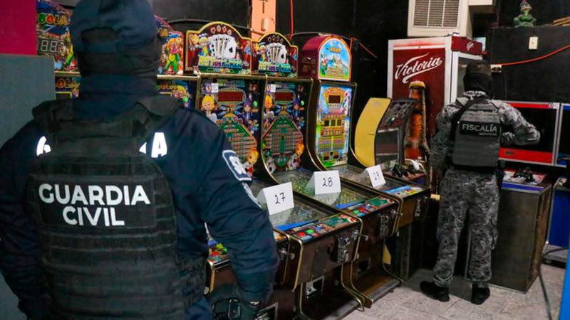 A través de calcomanías, se puede identificar a grupos de extorsión por maquinitas, señala Fiscal 